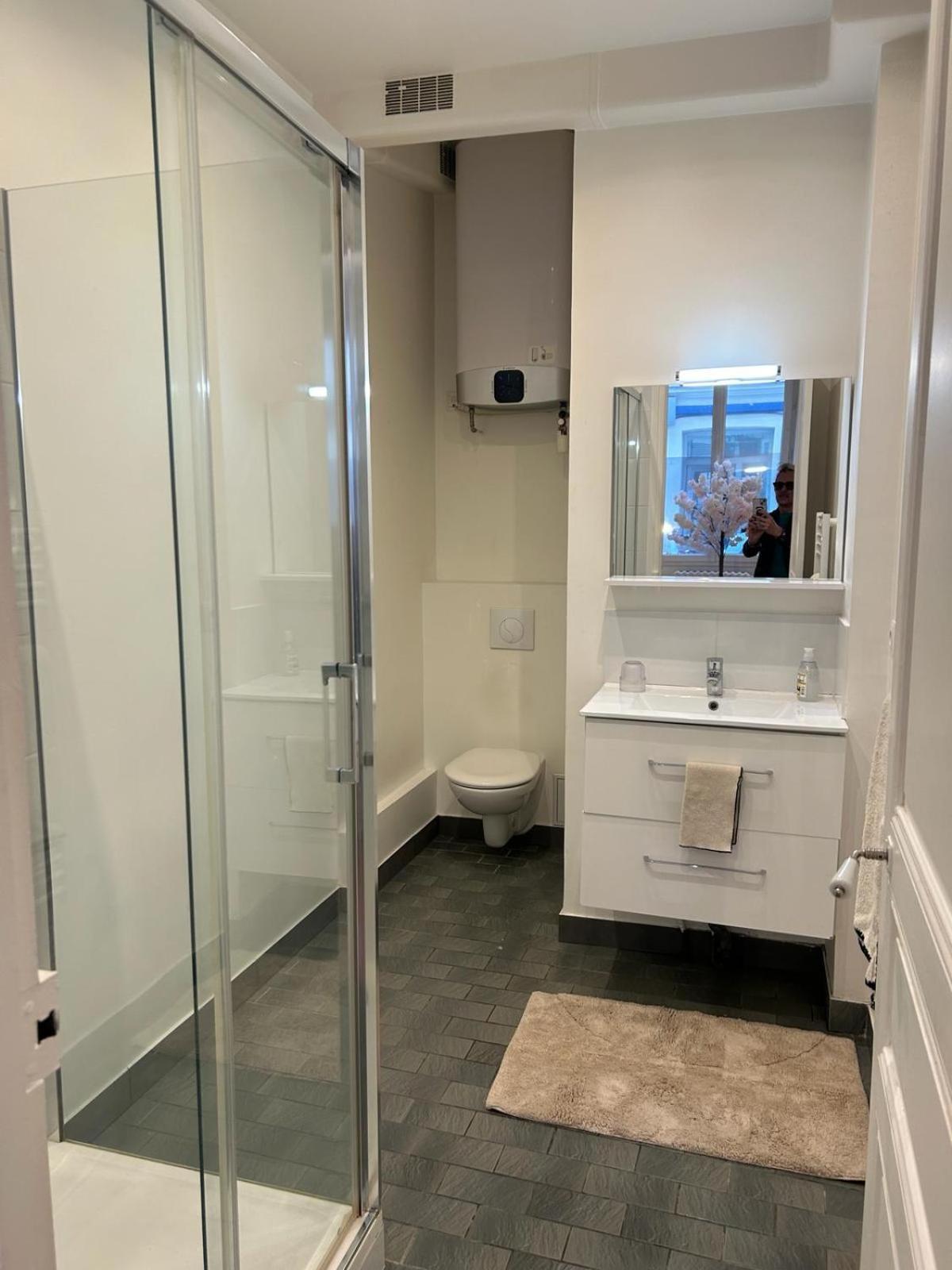 Apartment 8